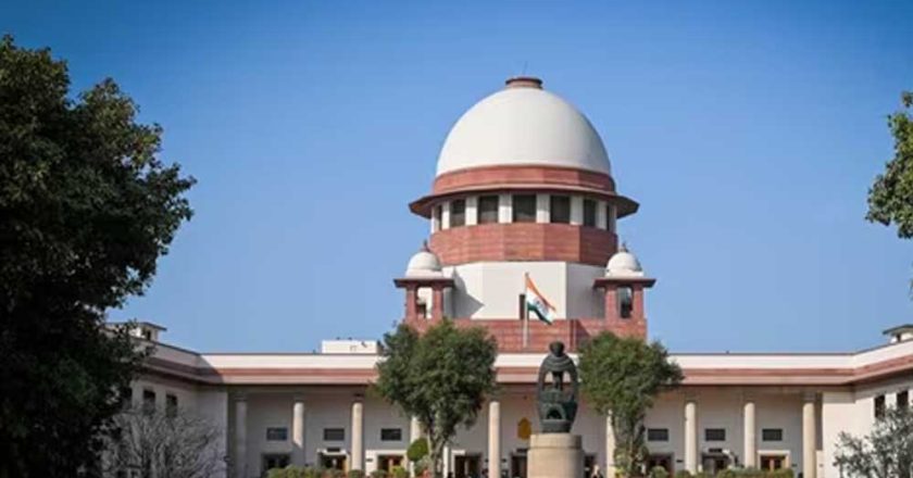 सुप्रीम कोर्ट नाराज: हाईकोर्ट चुनी हुई सरकार के काम में अड़ंगा डाल रहा