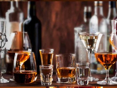 सऊदी अरब में छलकेगा जाम! क्राउन प्रिंस मोहम्मद बिन सलमान का बड़ा फरमान, खुली पहली शराब की दुकान