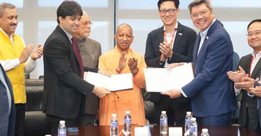 Yogi Adityanath का सिंगापुर दौरा तेज: जेवर एयरपोर्ट के लिए 4,458 करोड़ के दो बड़े प्रोजेक्ट्स को हरी झंडी