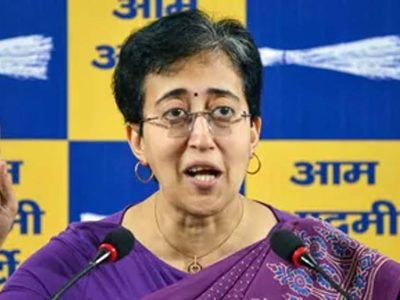 दिल्ली सरकार पर दबाव: आतिशी को चेतावनी, 4 विधायकों का निलंबन रद्द करो वरना…