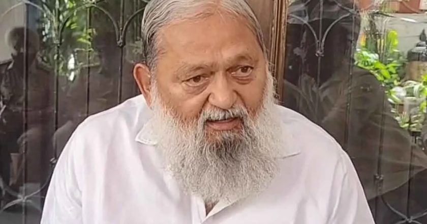 मिडिल ईस्ट युद्ध के बीच मोदी सरकार का बड़ा धमाका: पेट्रोल-डीजल पर ₹10 की भारी कटौती