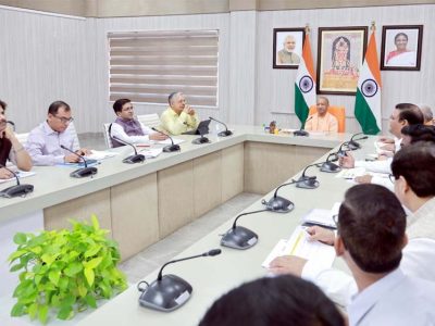 बुनकरों की आय, सम्मान और स्थायित्व सुनिश्चित करना प्राथमिकता: मुख्यमंत्री योगी आदित्यनाथ