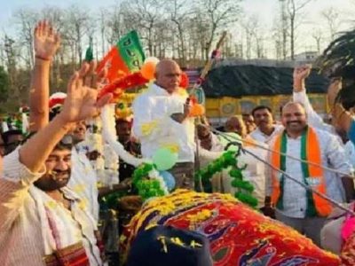 बैतूल विधायक हेमंत खंडेलवाल का अनोखा अंदाज, बैलगाड़ी पर सवार होकर ‘गांव-बस्ती चलो अभियान’ को दी गति