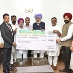 पंजाब में परिवहन मंत्री ने PRTC कंडक्टर के परिवार को 40 लाख रुपये दिए, ड्यूटी के दौरान हुई थी मौत