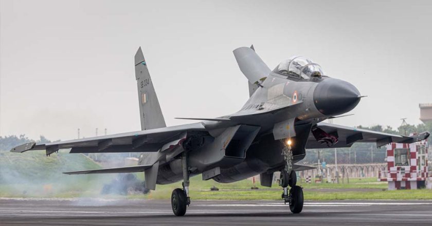 सुल्तानपुर में आज गरजेंगे सुखोई और मिराज, पूर्वांचल एक्सप्रेसवे पर बनेगा एयरफोर्स का रनवे