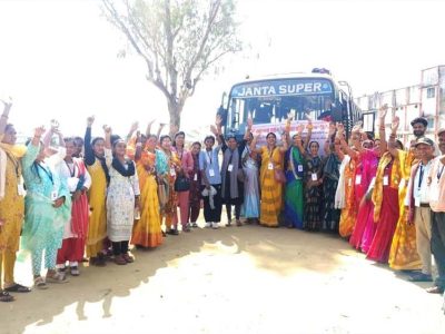 राम नगरी की ओर श्रद्धा का कारवां: मनेंद्रगढ़ से 49 श्रद्धालु अयोध्या रवाना