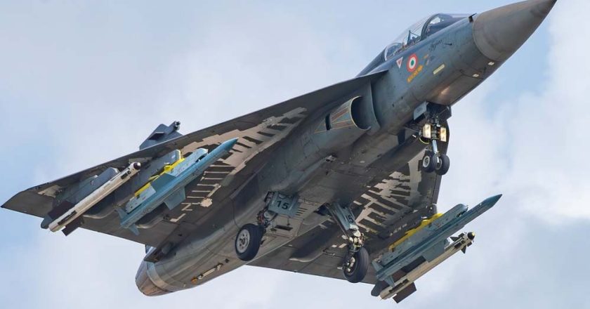 जल्दी चाहिए तेजस MK-1A फाइटर जेट, HAL के नए सीएमडी के साथ वायुसेना करेगी बैठक