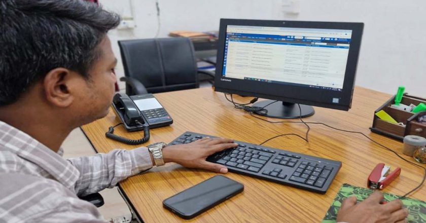 महासमुंद : ई-ऑफिस से फाइल ट्रैकिंग आसान, काम में तेजी और जवाबदेही सुनिश्चित