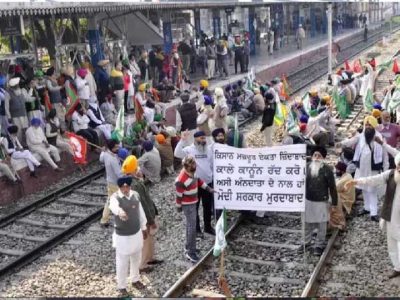 फिरोजपुर-पट्टी रेल लिंक के लिए किसानों की ‘1 करोड़ प्रति एकड़’ की मांग, आंदोलन की दी चेतावनी