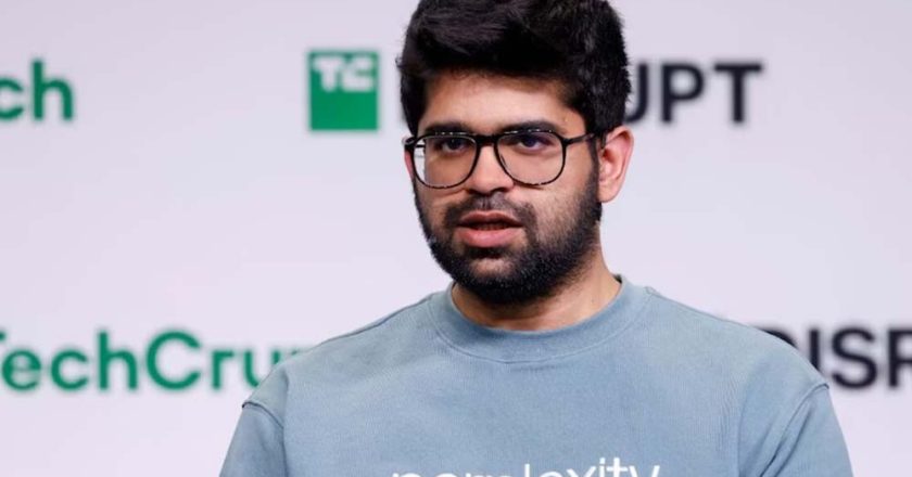 AI ने छीनी 12 हजार नौकरियां! Oracle की छंटनी के बीच परप्लेक्सिटी CEO का बयान हुआ चर्चा में