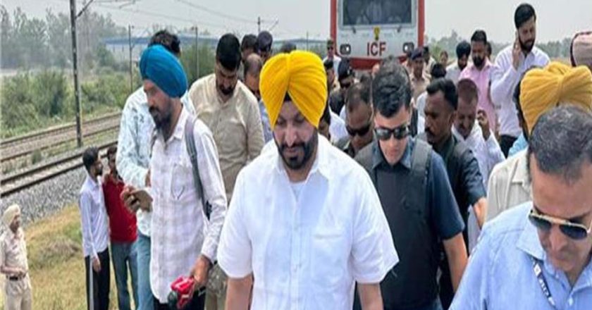 रेलवे लाइनों पर ड्रोन से निगरानी, CCTV कैमरे भी लगाए जाएंगे: रवनीत बिट्टू