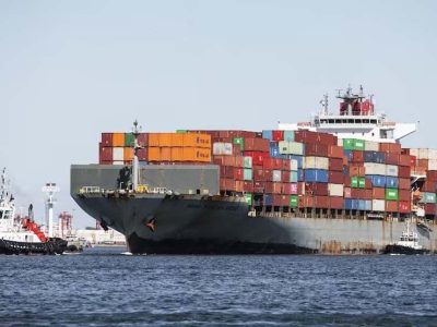 समंदर में नया टकराव! चीन और अमेरिका का सामना, जहाज रोकने को लेकर बढ़ी तनातनी