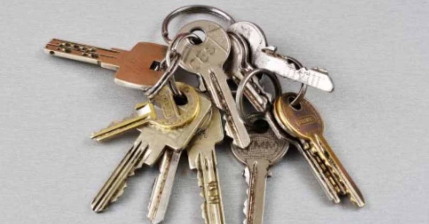बार-बार चाबी खोना सिर्फ आदत नहीं, जानिए वास्तु और मान्यताओं का संकेत