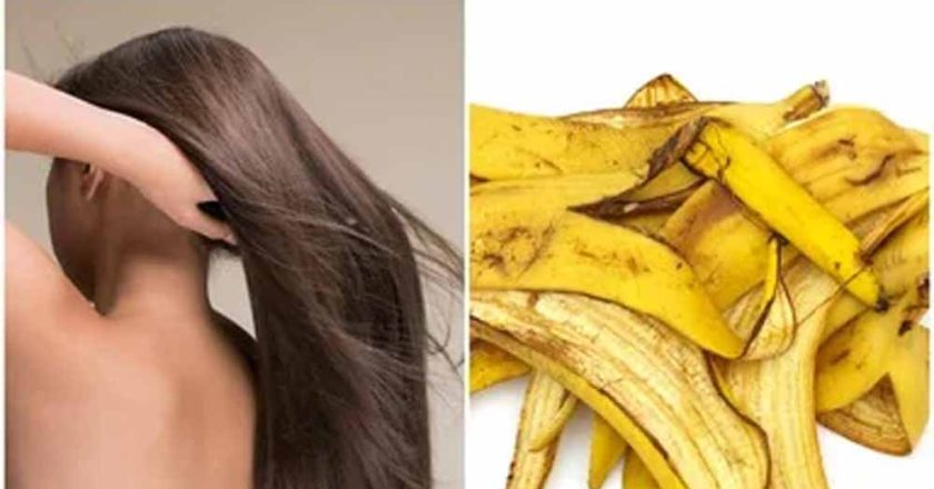 केले के छिलके से बनाएं हेयर मास्क, बालों की ग्रोथ और शाइन बढ़ाने का आसान तरीका