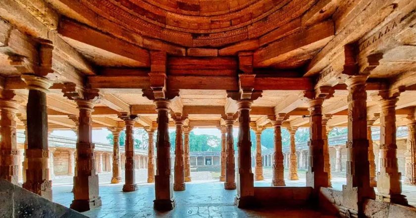 हवन कुंड, संस्कृत श्लोक और मूर्तियां…’, हिंदू पक्ष ने गिनाए मंदिर होने के सबूत, धार भोजशाला केस में सुनवाई