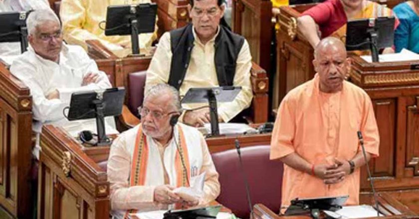 योगी आदित्यनाथ का सपा पर हमला, मायावती कांड से लेकर महिला योजनाओं तक घेरा