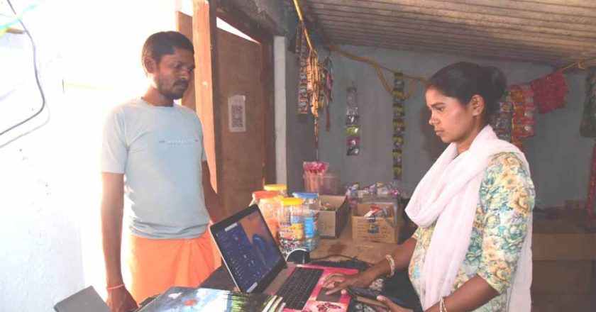 दूरस्थ गांवों तक बैंकिंग सुविधाएं पहुंचाकर बदलाव ला रही हैं रिंगो कश्यप