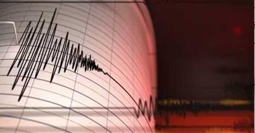 इंडोनेशिया में 7.4 तीव्रता का भूकंप, फिर सुनामी और जानमाल का नुकसान