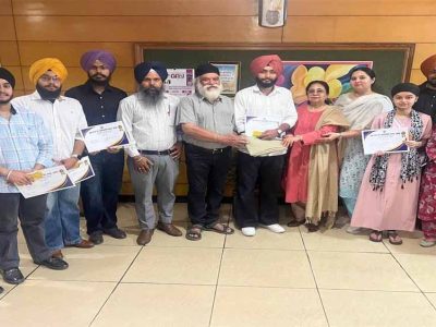 वर्सिटी कॉलेज में पगड़ी सजाने का कॉम्पिटिशन