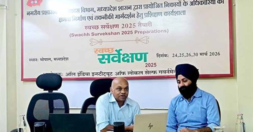 स्वच्छता के सारथियों के स्वास्थ्य और सम्मान को समर्पित स्वच्छता स्वाभिमान कार्यशाला