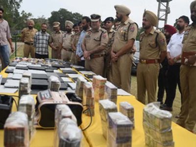 लुधियाना में अंतरराष्ट्रीय साइबर ठग गिरोह का भंडाफोड़, 132 आरोपी गिरफ्तार; करोड़ों की नकदी बरामद