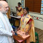केंद्रीय गृहमंत्री अमित शाह ने चखा बस्तर की इमली का स्वाद बोले यहां की इमली का स्वाद खट्टा नहीं बल्कि मीठा