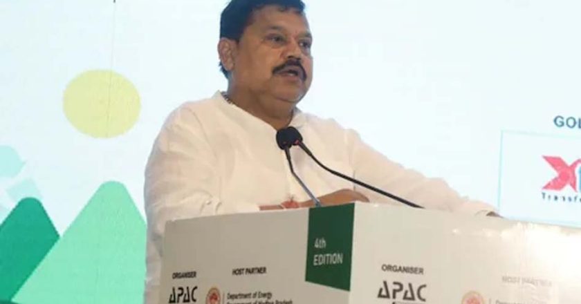 मध्यप्रदेश पॉवर जनरेटिंग कंपनी ने सौर ऊर्जा उत्पादन की ओर बढ़ाया कदम : ऊर्जा मंत्री तोमर