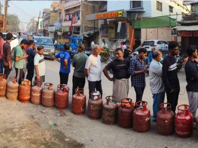 आगरा में एलपीजी संकट गहराया, गैस सिलिंडर की कमी से घरेलू और व्यावसायिक उपभोक्ता परेशान