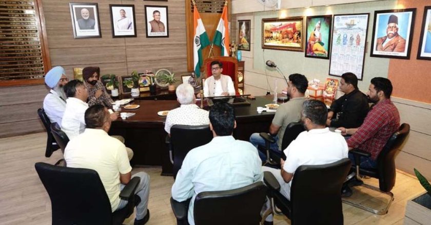 चंडीगढ़ नगर निगम ने अवैध कब्जों पर लिया एक्शन, 15 दिन में हटाने के आदेश