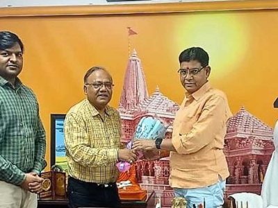 ​उच्च शिक्षा मंत्री से मिले कुलपति प्रो. दयाल, विश्वविद्यालय के गुणात्मक विकास और समस्याओं पर हुई चर्चा