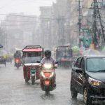22 राज्यों में बारिश का अलर्ट, उत्तराखंड में भीषण आंधी-तूफान की चेतावनी; जानें आज का मौसम