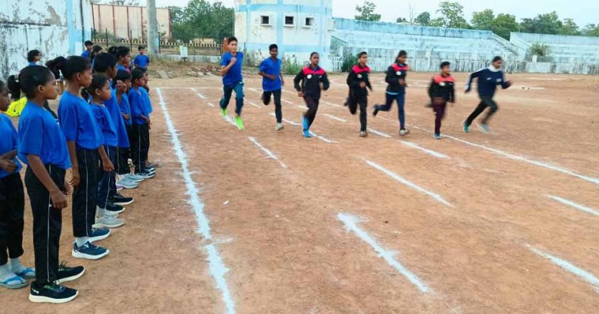 ग्रीष्मकालीन खेल शिविर में निखर रही बच्चों की प्रतिभाएं