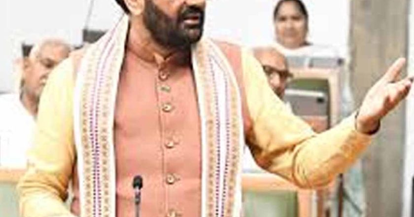CM विंडो शिकायतों में लापरवाही पड़ी भारी, BDPO और JE पर FIR के निर्देश