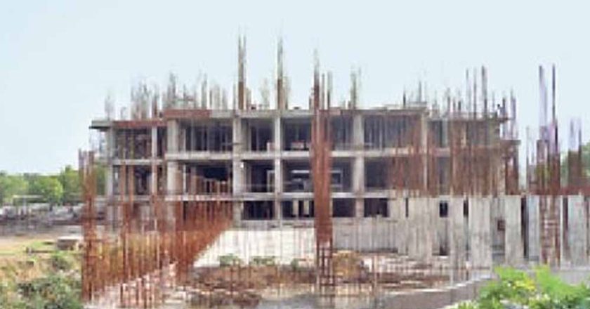 करनाल में 34 करोड़ की बिल्डिंग में मिली बड़ी खामियां, CM नायब सैनी का सख्त एक्शन