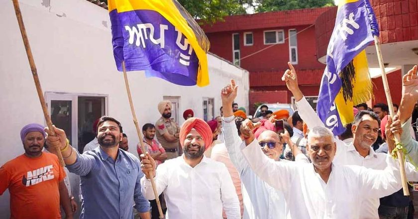 पंजाब में चुनावी जश्न पड़ा भारी, अकाली नेता और भतीजा गिरफ्तार; कई पर केस दर्ज