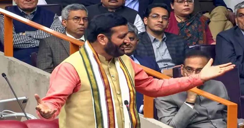 तीन राज्यों में BJP की जीत का जश्न, हरियाणा में CM सैनी ने कार्यकर्ताओं संग बांटी जलेबियां
