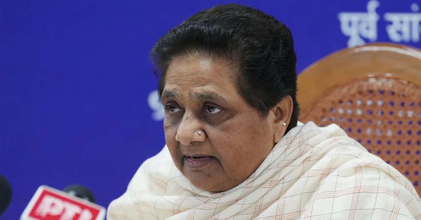 मायावती से मिलने पहुंचे कांग्रेस नेता को नहीं मिली एंट्री, BSP प्रमुख ने गेट से लौटाया