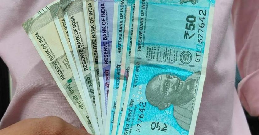 आउटसोर्स कर्मचारियों की बल्ले-बल्ले! ₹26,000 सैलरी के साथ परमानेंट होने की तैयारी, लेकिन कब मिलेगा लाभ?