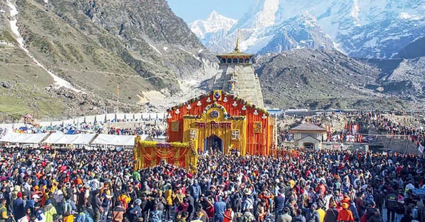केदारनाथ में उमड़ा आस्था का सैलाब, 12 लाख श्रद्धालुओं ने किए बाबा केदार के दर्शन