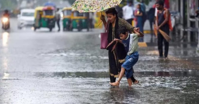 Rain Alert: भीषण गर्मी के बीच इन 7 राज्यों में अगले 7 दिन होगी मूसलाधार बारिश, IMD ने जारी किया अलर्ट
