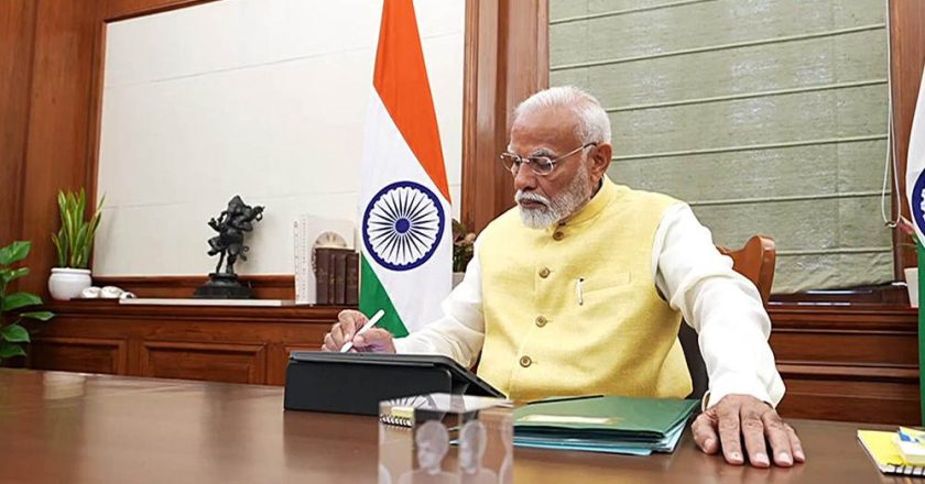 PM मोदी की कैबिनेट में हो सकता है बड़ा फेरबदल, कौन होगा बाहर और किन नए चेहरों को मिल सकता है मौका?