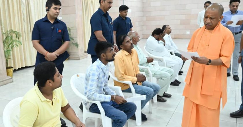 हर जरूरतमंद के इलाज की व्यवस्था करा रही सरकारः मुख्यमंत्री