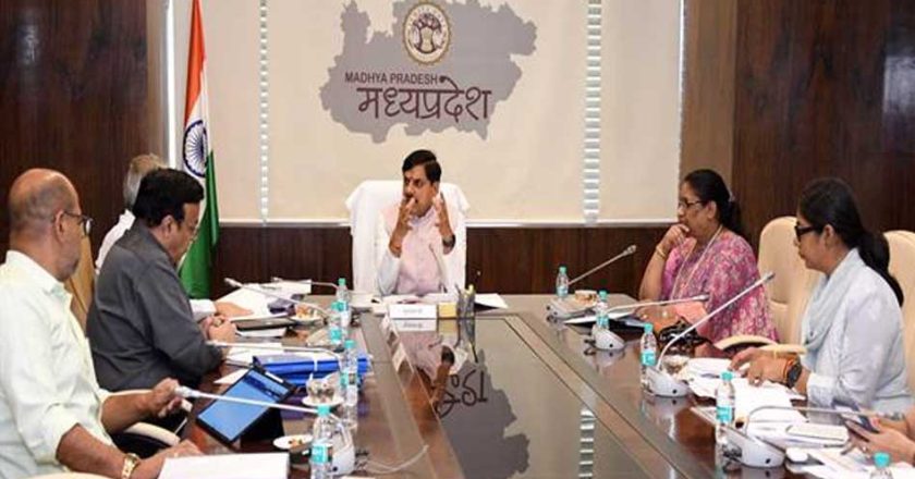 महिलाओं और बच्चों के कल्याण के लिए बेहतर कार्य करने वालों को प्रोत्साहन और लापरवाही बरतने वालों पर कड़ी कार्रवाई करें : मुख्यमंत्री डॉ. यादव