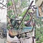 बरेली में आंधी का कहर: 419 बिजली पोल टूटे, 23 ट्रांसफार्मर फेल, शहर अंधेरे में
