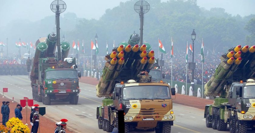 भारत ने बढ़ाई परमाणु ताकत! 190 तक पहुंचा न्यूक्लियर हथियारों का जखीरा, पाकिस्तान को लेकर भी बड़ा खुलासा