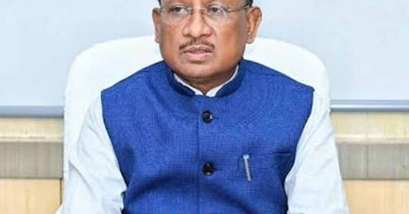 मुख्यमंत्री साय का बड़ा फैसला: घर बैठे मिलेंगे राजस्व रिकॉर्ड, इसी महीने लॉन्च होगी मुख्यमंत्री हेल्पलाइन