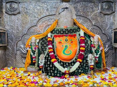 खजराना गणेश मंदिर में स्वर्णिम श्रृंगार, गणेशजी के साथ रिद्धि-सिद्धि भी पहनेंगी सोने के मुकुट