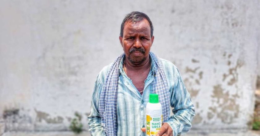 नैनो यूरिया और नैनो डीएपी से किसान मनोहर यादव की खेती बनी अधिक लाभकारी