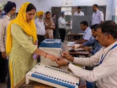 EVM खराबी से रुका चुनावी फैसला, गुरदासपुर के दो बूथों पर कल होगा पुनर्मतदान