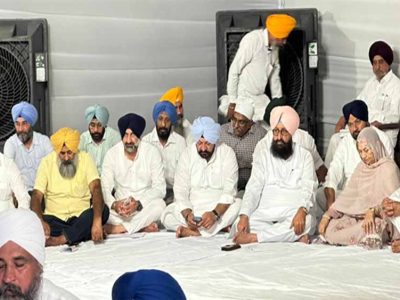 बेअदबी कानून पर अकाल तख्त पहुंचे पंजाब के मंत्री-विधायक, नंगे पैर पहुंचकर रखा सरकार का पक्ष